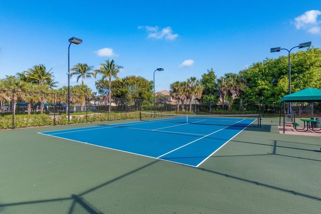 5477 Queenship Court, Greenacres, FL 33463