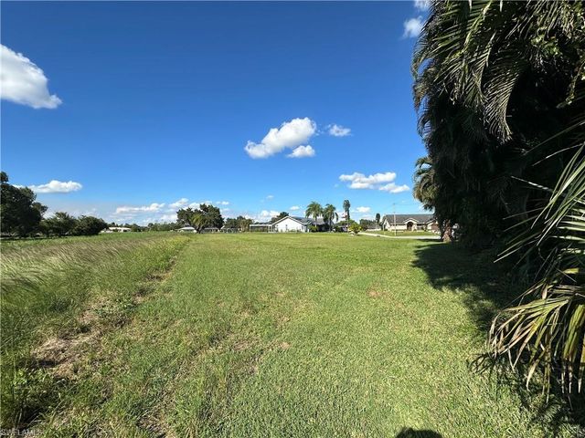 1415 Ford CT, Lehigh Acres, FL 33936