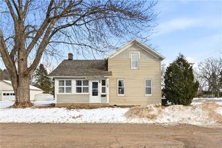 555 Irvine Street, Chippewa Falls, WI 54729