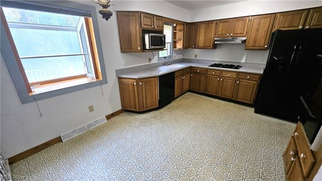 28305 Cannon Road, Solon, OH 44139