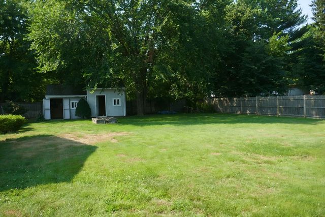 62 Homeland Dr, Whitman, MA 02382