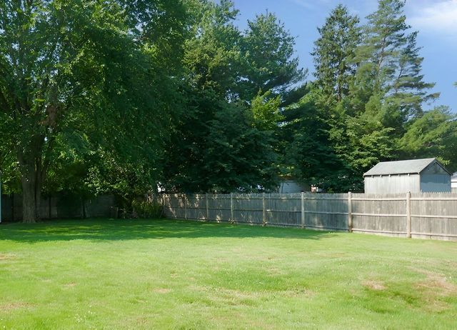 62 Homeland Dr, Whitman, MA 02382
