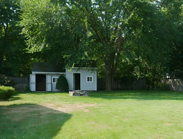 62 Homeland Dr, Whitman, MA 02382