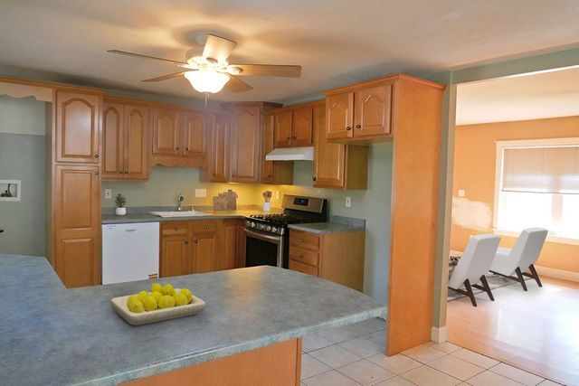 62 Homeland Dr, Whitman, MA 02382