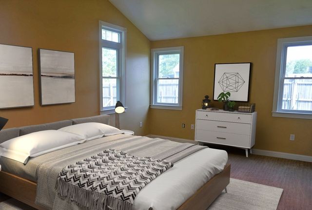 62 Homeland Dr, Whitman, MA 02382