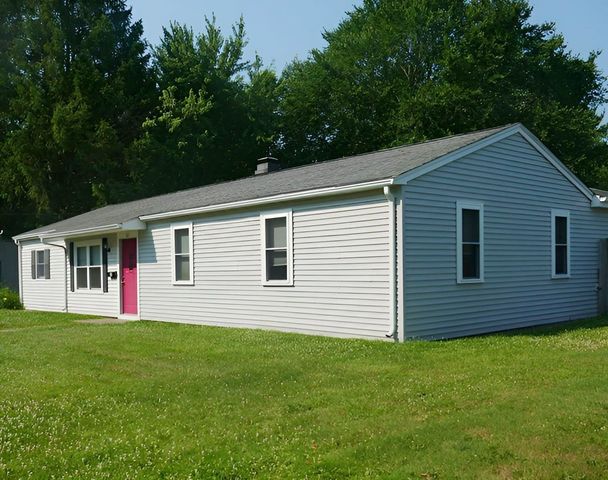 62 Homeland Dr, Whitman, MA 02382