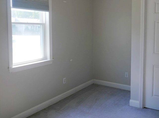62 Homeland Dr, Whitman, MA 02382