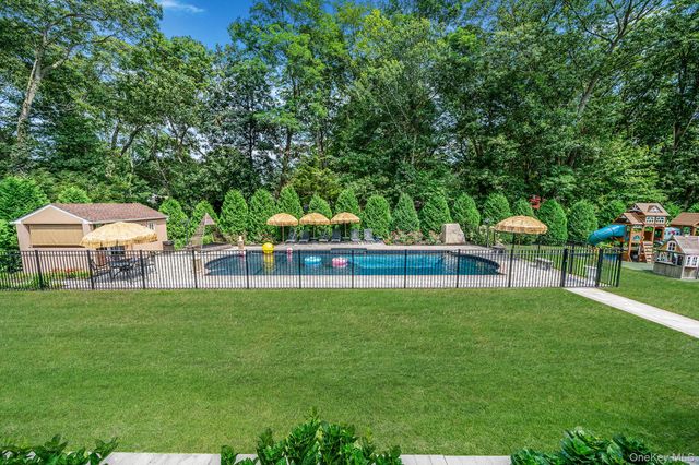 44 Niagara Street, Miller Place, NY 11764