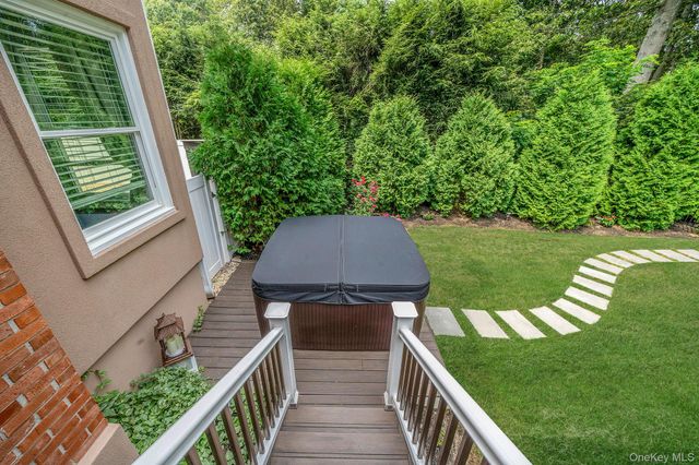 44 Niagara Street, Miller Place, NY 11764