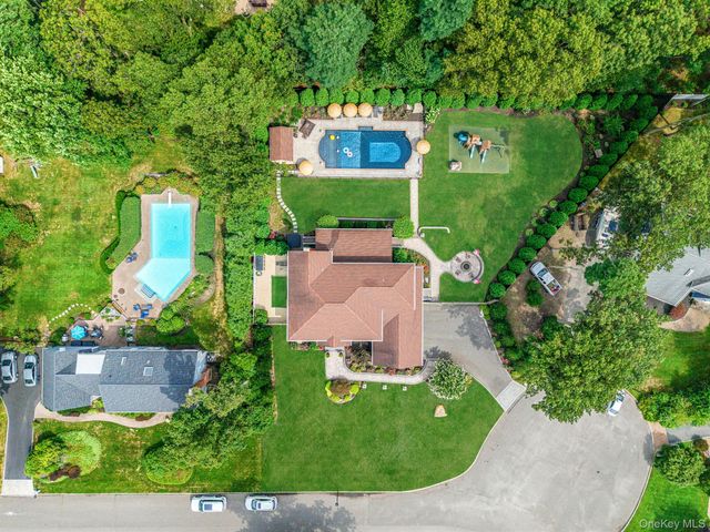 44 Niagara Street, Miller Place, NY 11764
