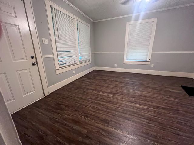 917 Laurel Street, La Marque, TX 77568