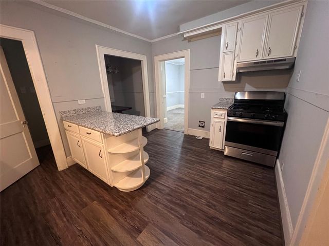 917 Laurel Street, La Marque, TX 77568