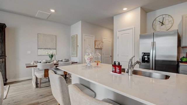 2275 Harlequin Point, Lebanon, TN 37090