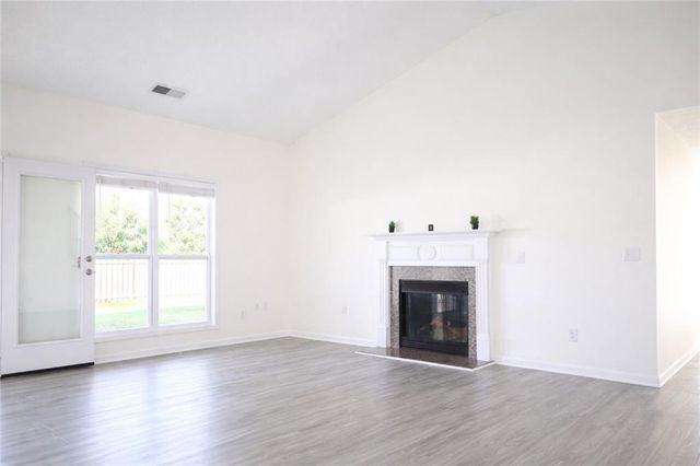 1997 Peach Shoals, Dacula, GA 30019