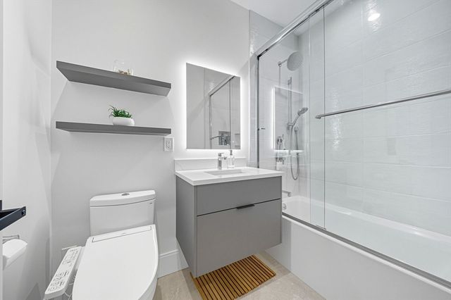 5 Kappius Path, Newton, MA 02459