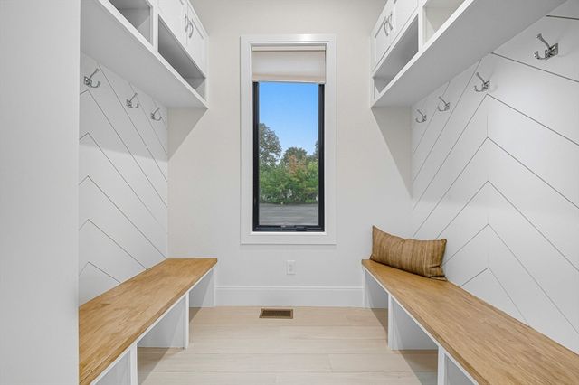 5 Kappius Path, Newton, MA 02459