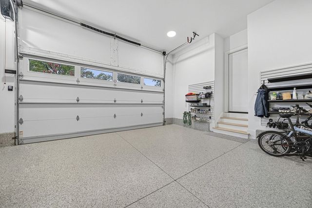 5 Kappius Path, Newton, MA 02459