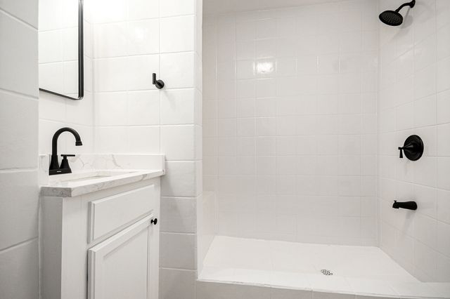 8117 W 30th Street, North Riverside, IL 60546