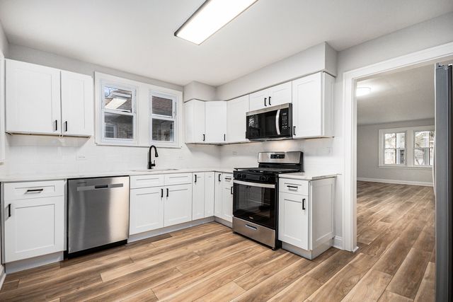 8117 W 30th Street, North Riverside, IL 60546