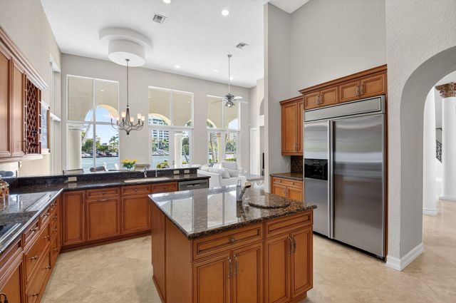 3171 Jasmine Drive, Delray Beach, FL 33483