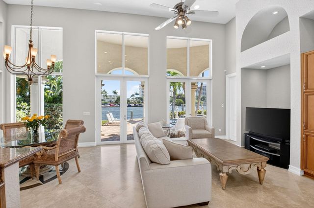 3171 Jasmine Drive, Delray Beach, FL 33483