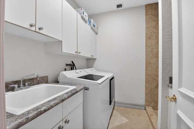 3171 Jasmine Drive, Delray Beach, FL 33483