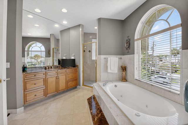 3171 Jasmine Drive, Delray Beach, FL 33483