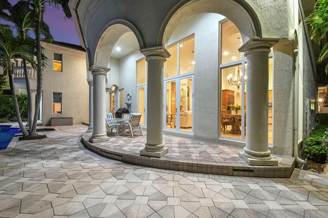 3171 Jasmine Drive, Delray Beach, FL 33483