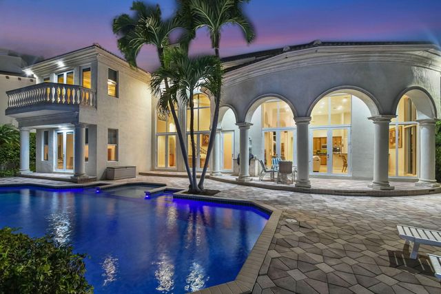 3171 Jasmine Drive, Delray Beach, FL 33483