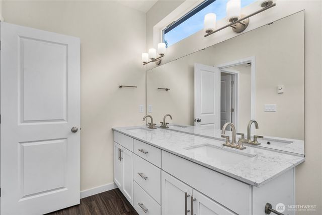 4033 Aberdeen Way NE, Renton, WA 98056