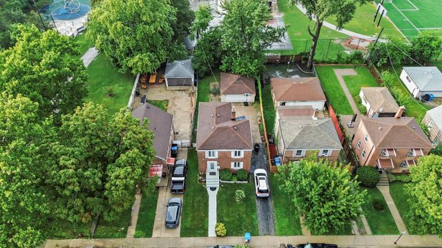 5168 W 64th Street, Chicago, IL 60638
