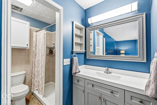 5760 Overcrest Drive, Indianapolis, IN 46237