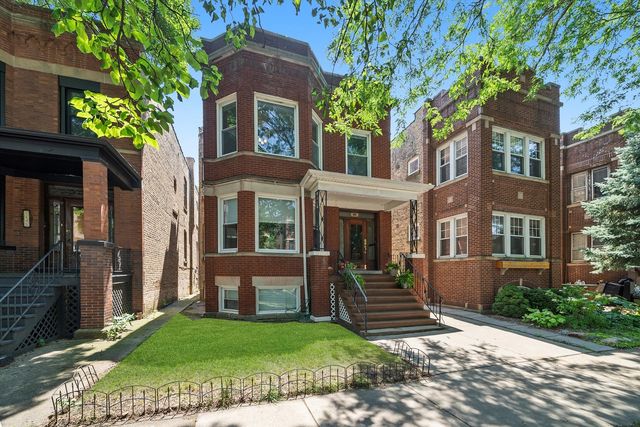2147 W Addison Street, Chicago, IL 60618