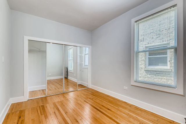 2147 W Addison Street, Chicago, IL 60618