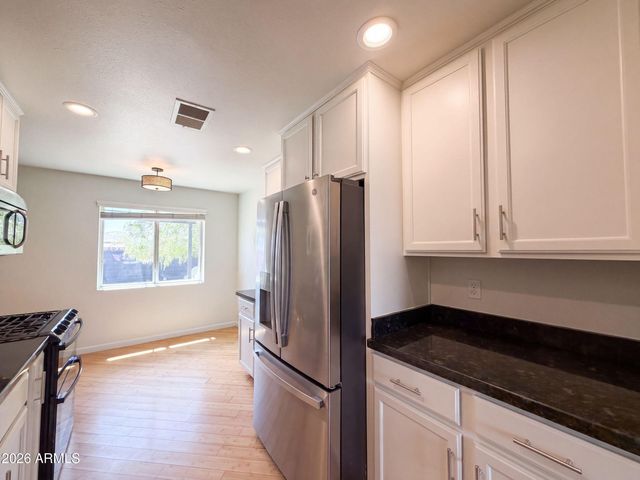 909 W MISSOURI Avenue, Phoenix, AZ 85013