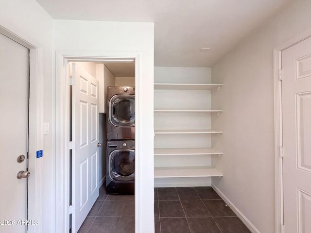 909 W MISSOURI Avenue, Phoenix, AZ 85013