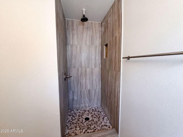 909 W MISSOURI Avenue, Phoenix, AZ 85013