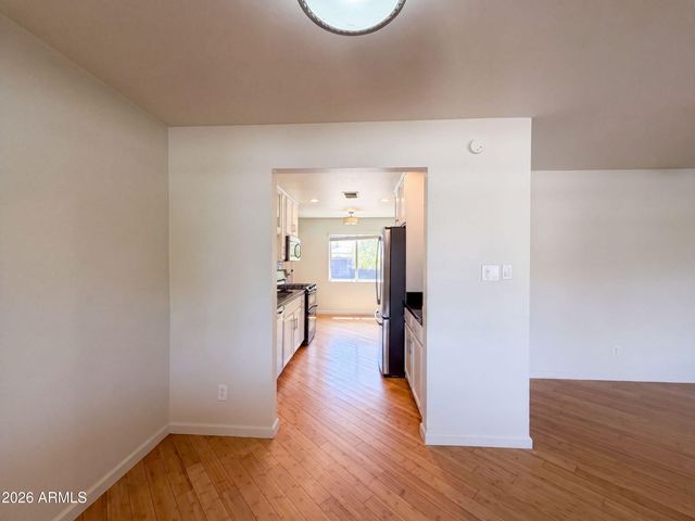 909 W MISSOURI Avenue, Phoenix, AZ 85013