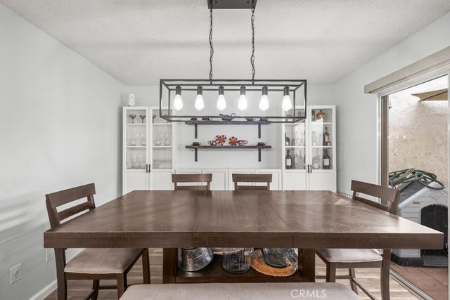 13185 Bromont, Los Angeles, CA 91342