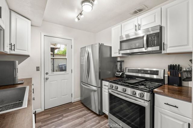13185 Bromont, Los Angeles, CA 91342