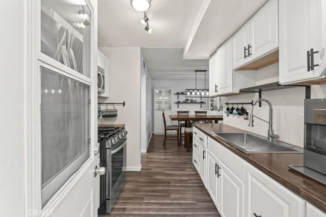 13185 Bromont, Los Angeles, CA 91342