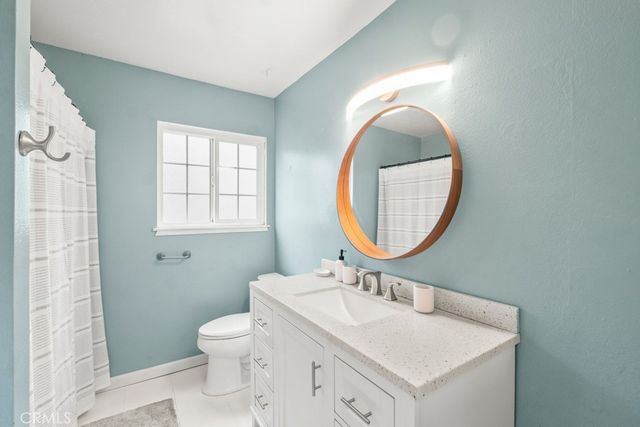 13185 Bromont, Los Angeles, CA 91342