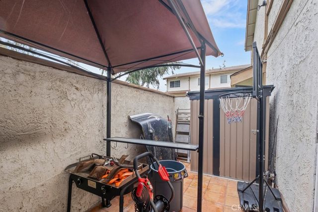 13185 Bromont, Los Angeles, CA 91342