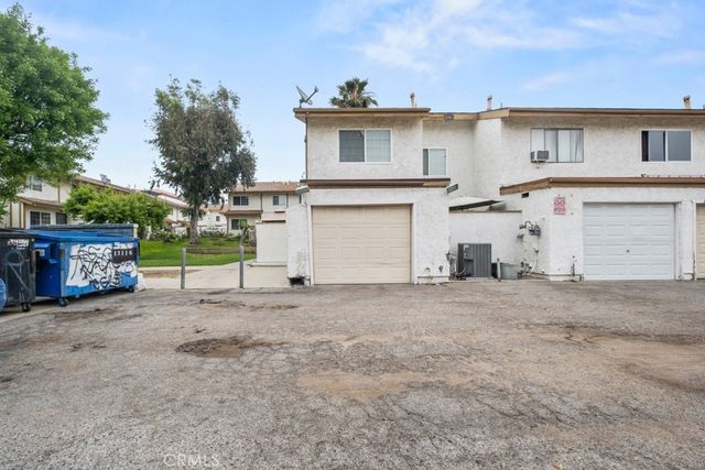 13185 Bromont, Los Angeles, CA 91342
