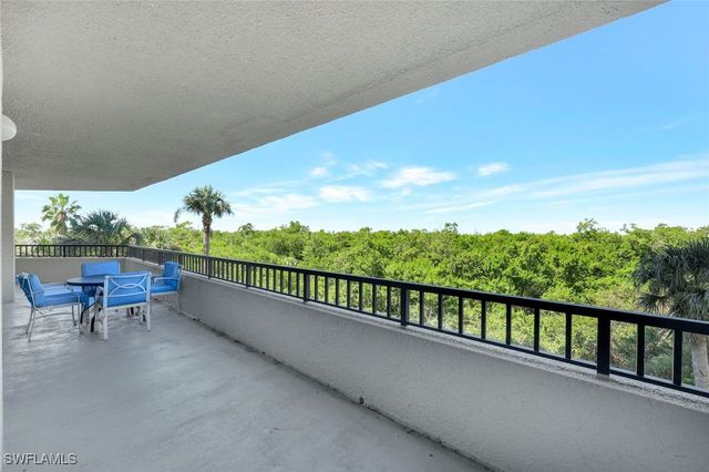 6001 Pelican Bay BLVD 202, Naples, FL 34108