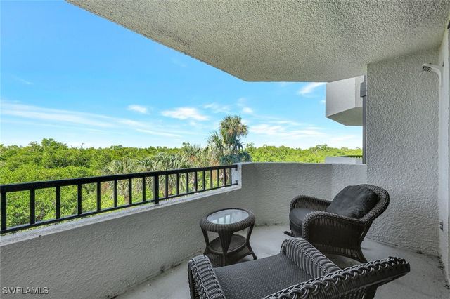 6001 Pelican Bay BLVD 202, Naples, FL 34108