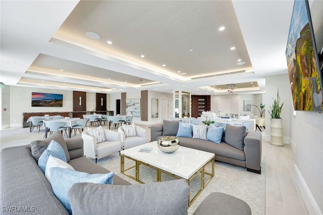 6001 Pelican Bay BLVD 202, Naples, FL 34108