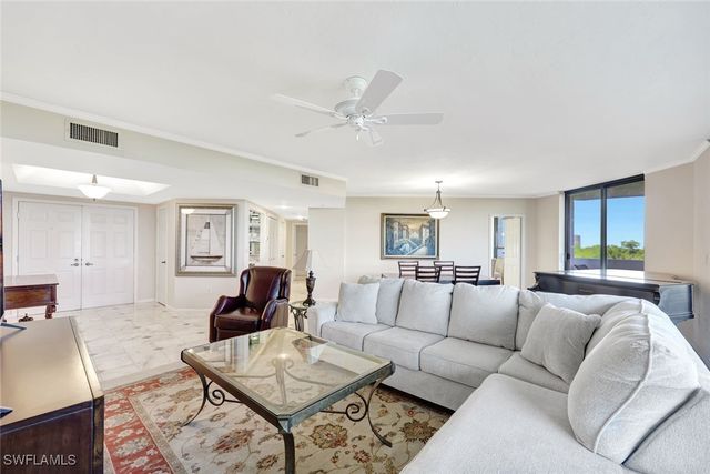6001 Pelican Bay BLVD 202, Naples, FL 34108