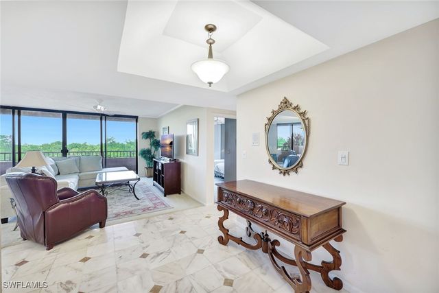 6001 Pelican Bay BLVD 202, Naples, FL 34108