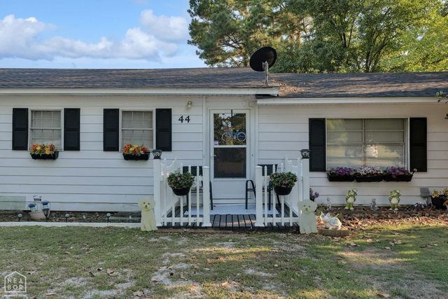 44 Oak Grove Road, Paragould, AR 72450